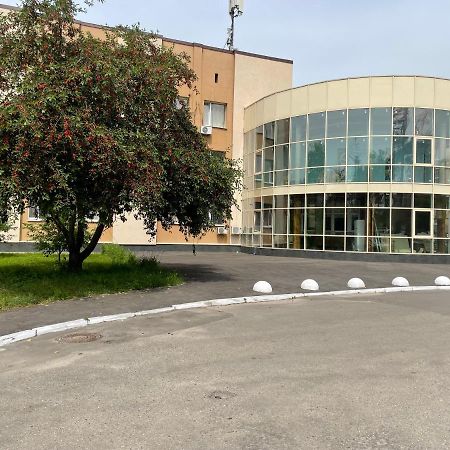 Dinamo Hotel Charków Zewnętrze zdjęcie